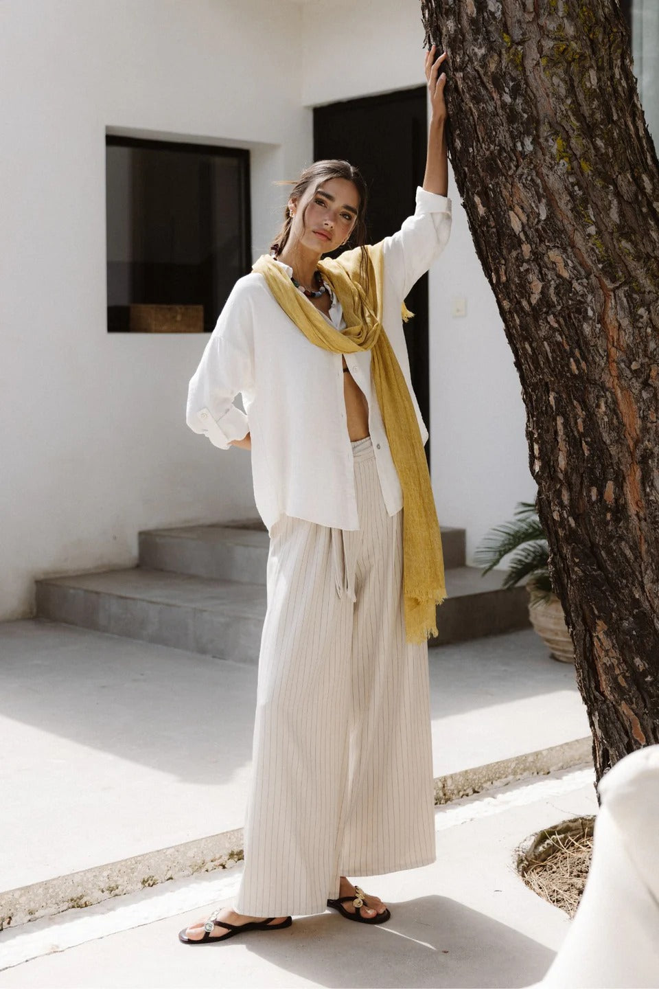 Pantalón rayas beige